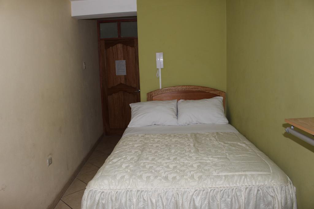 Posada De Percybal Lago Inn Puno Exterior foto